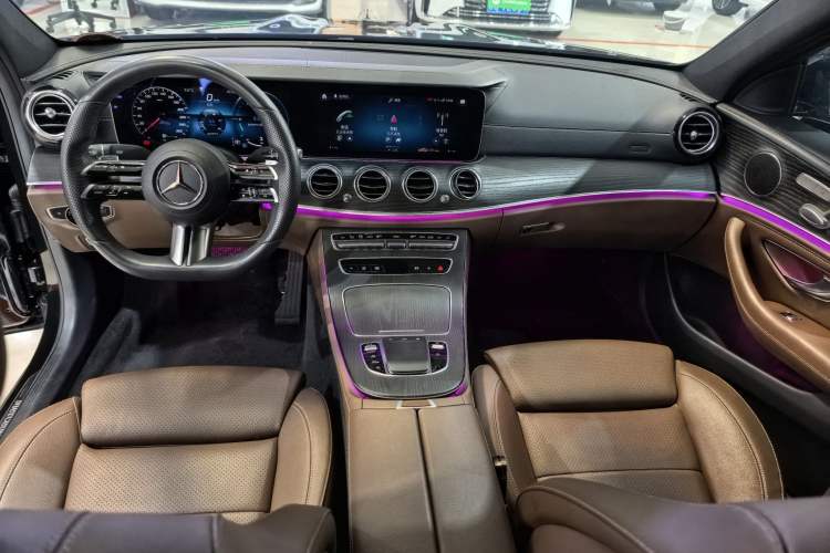Used Mercedes-Benz E-Class 2022 Revised E 300 L Sporty and Stylish Edition Interior 1