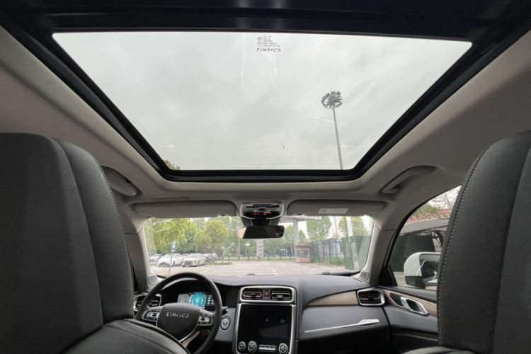 Used Lynk & Co 01 2017 2.0T Two-Wheel Drive Pro Edition Interior 6