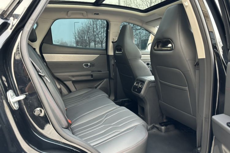 Used JETOUR Dashing 2025 1.5T DCT Ultimate Edition
