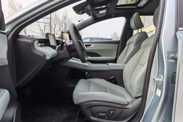 Used Roewe D6 2025 520km Smart Enjoyment Version