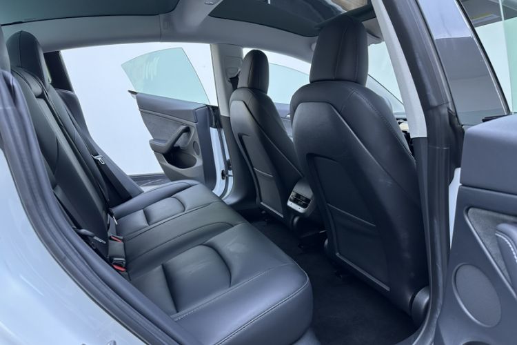 Used Tesla Model 3 2022 Rear-Wheel-Drive Version