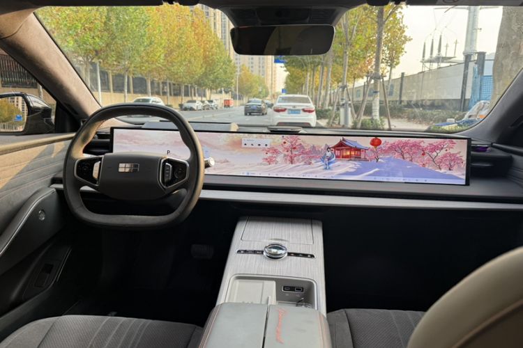 Used Geely Galaxy E8 2024 620 km All-Wheel-Drive Dragon Edition
