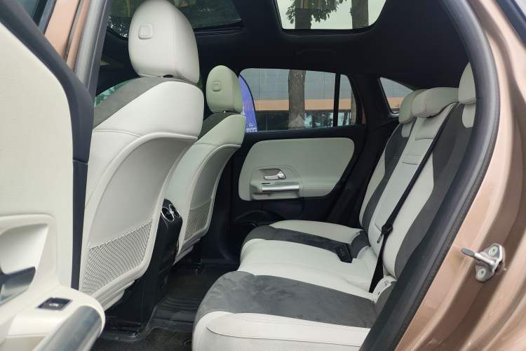 Used Mercedes-Benz EQA 2022 EQA 300 4MATIC Launch Edition
