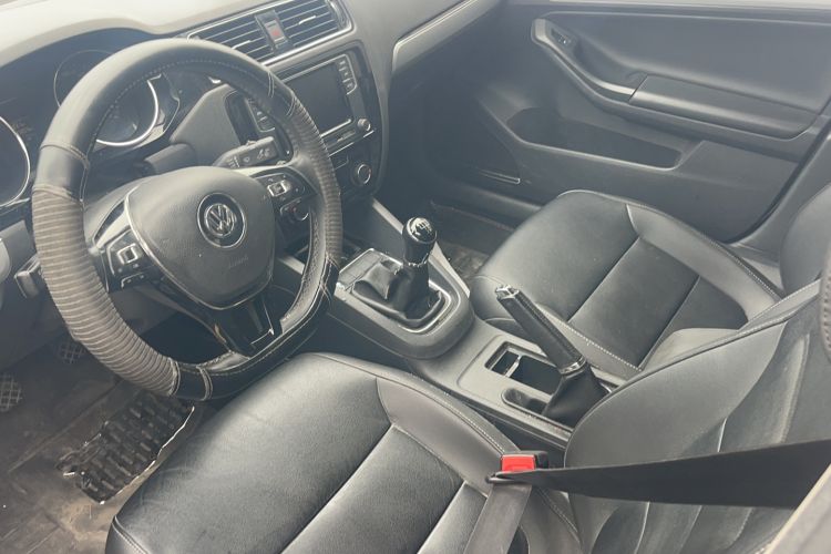 Used Volkswagen Sagitar 2018 1.6L Manual Comfort Model
