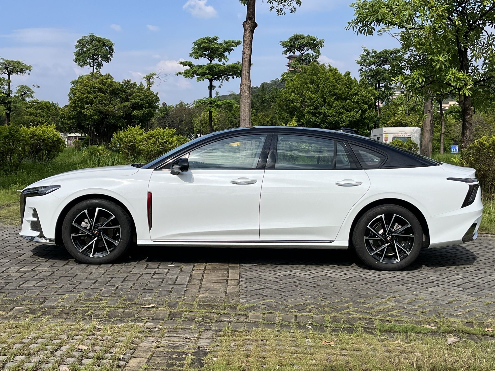 Hongqi H6 2024 2.0T ZhiMei Edition — снимка 17