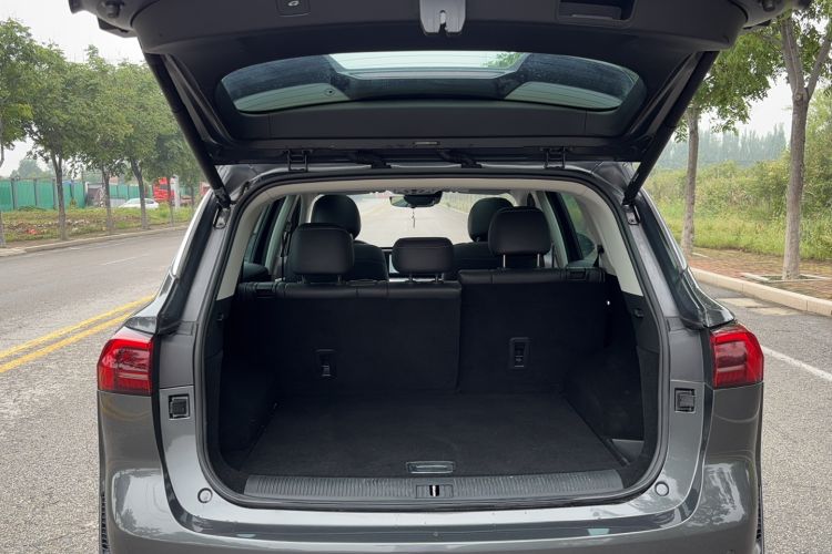 Used Roewe RX5 MAX 2022 1.5T Automatic Zhiwei Prestige Edition