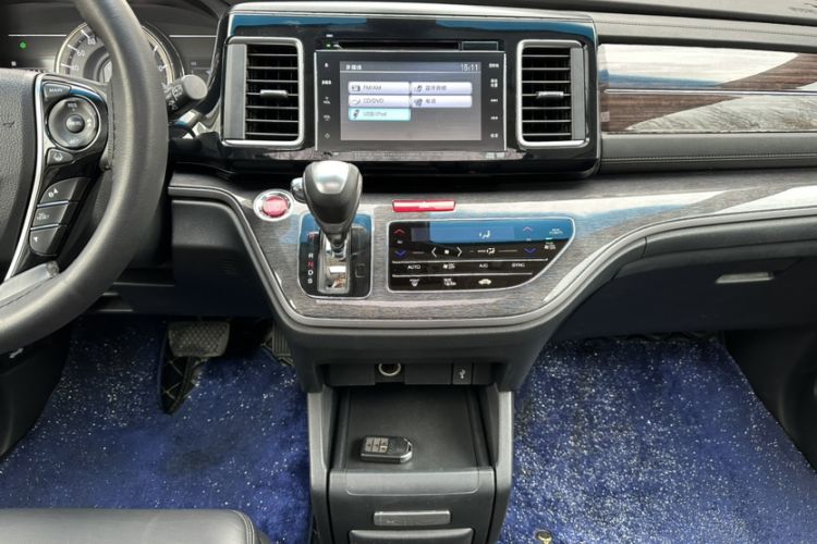 Used Honda Elysion 2016 2.4L Supreme Edition Audio And AC Panel