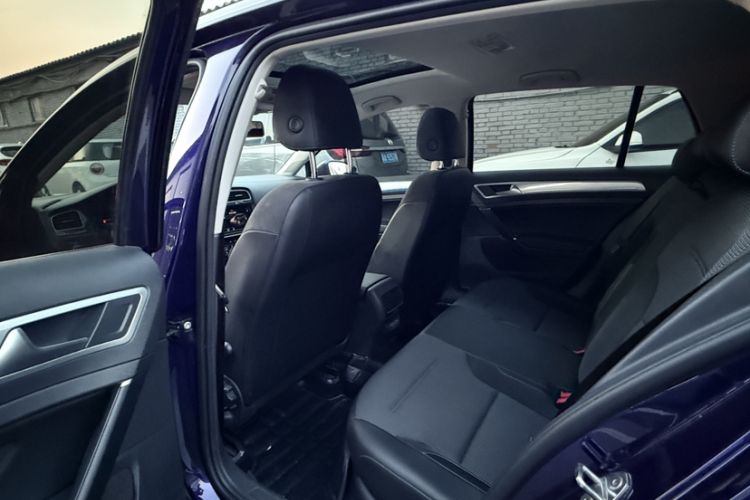 Used Volkswagen Golf Pure Electric 2020 Chari
