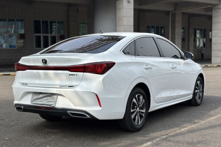 Used Changan Eado 2022 PLUS Blue Whale NE 1.4T GDI DCT Prestige Edition
