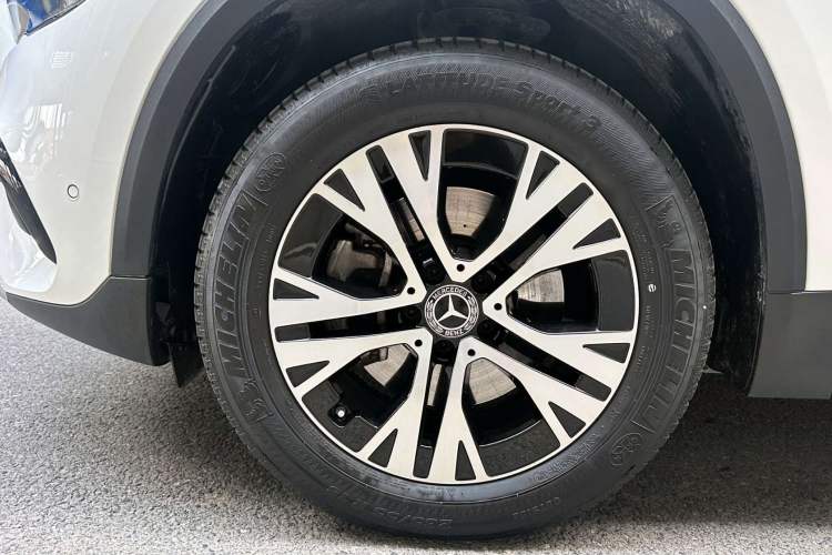 Used Mercedes-Benz GLA 2024 GLA 220 Exterior 3