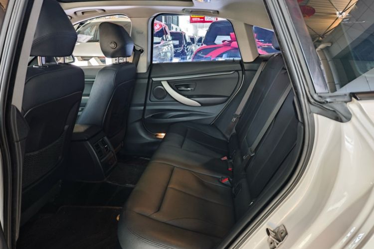 Used BMW 3 Series GT 2017 320i Sport Edition
