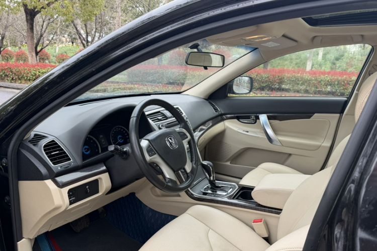 Used CHANGAN Raeton 2014 1.8T Automatic Elite Anniversary Edition China IV Standard
