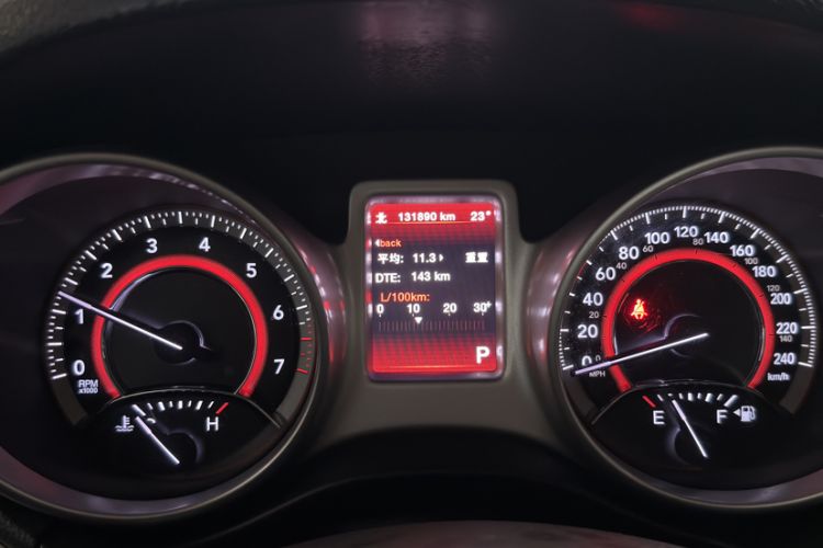 Used Dodge Journey 2013 2.4L Two-Wheel Drive Luxury Version

