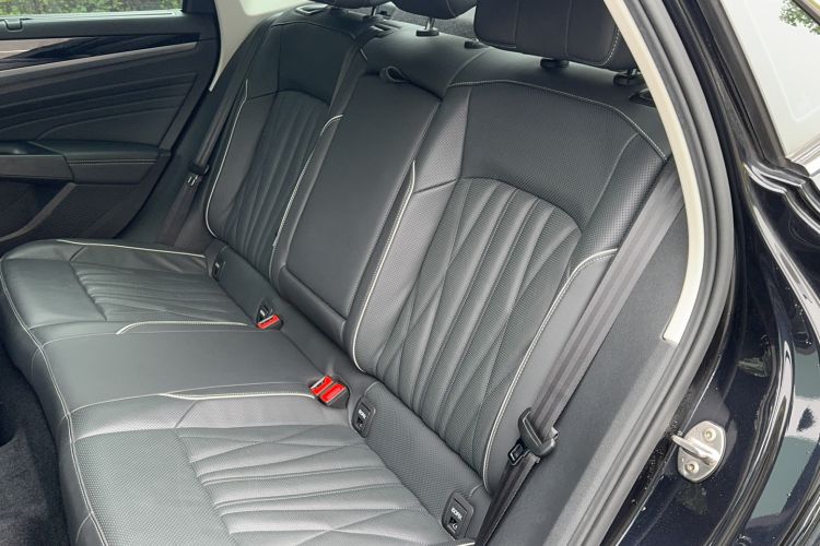 Used Volkswagen Passat 2023 Facelift 330TSI Luxury Edition
