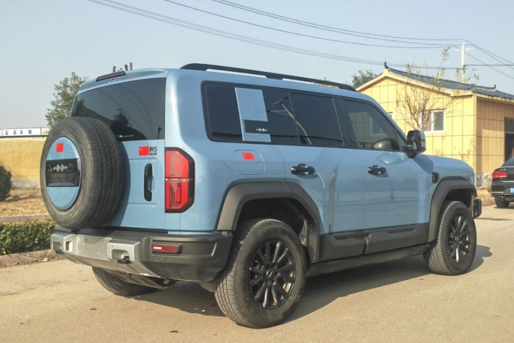 Used Formula Leopard Leopard 5 2023 Navigator Edition