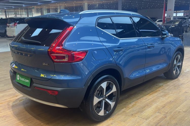 Used Volvo XC40 2023 B4 4x4 Smart Luxury Edition
