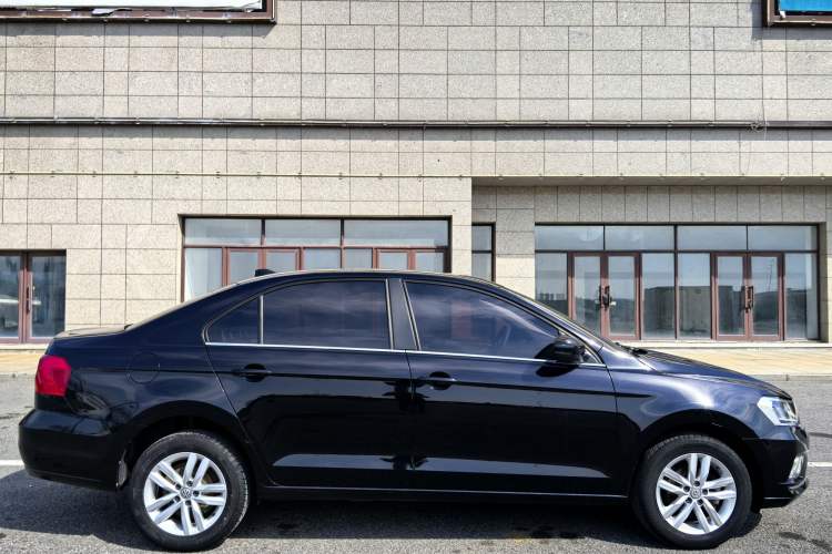 Used Volkswagen Jetta 2019 Dream Edition 1.5L Manual Fashion Version Exterior 1