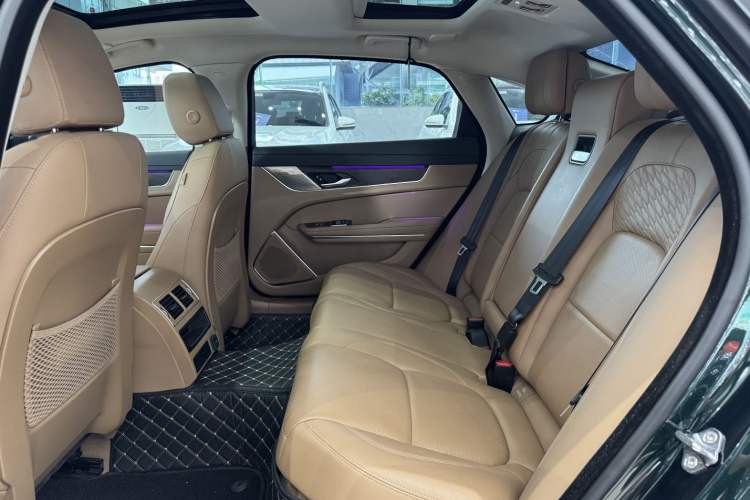 Used Jaguar XFL 2024 2.0T P250 Two-Wheel Drive Prestige Luxury Edition