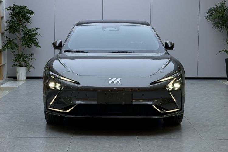 Used IM L7 2022 Dynamic Model
