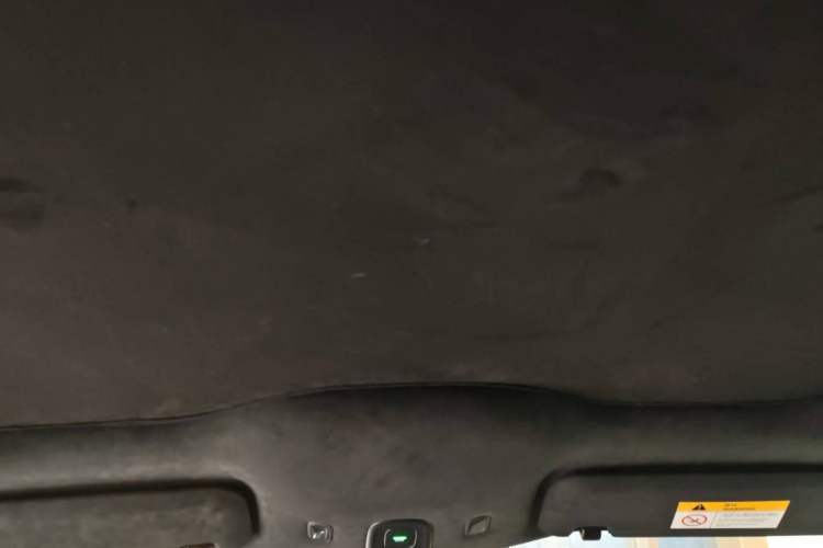 Used Nio ET5 2022 75 kWh Headliner