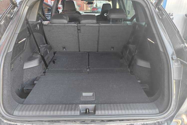 Used Audi Q5 e-tron 2023 40 e-tron Starry Edition Mecha Kit