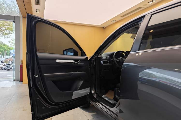 Used Mazda CX-5 2024 2.0L Automatic Two-Wheel Drive Comfort Version
