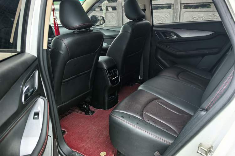 Used Baojun 560 2016 1.8L Manual Luxury Edition
