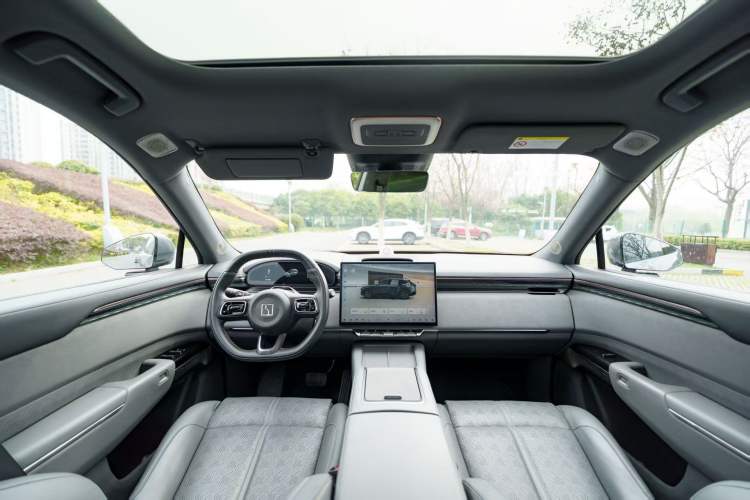 Used Zeekr 7X 2025 100 kWh Long-Range Rear-Wheel Drive with Intelligent Driving Features