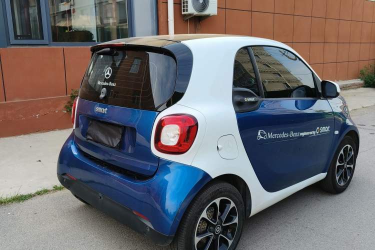 Used smart fortwo 2015 1.0L 52 kW Hardtop Passion Edition