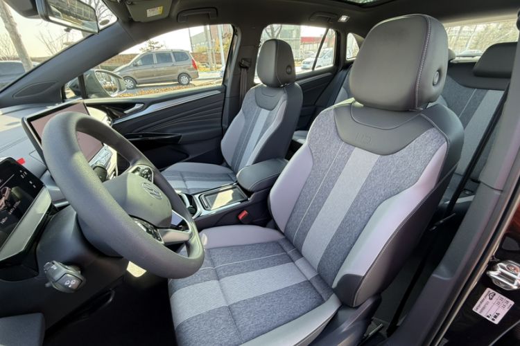 Used Volkswagen ID.4 CROZZ 2025 Pure Edition