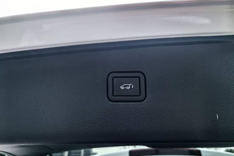 Used CHANGAN CS95 2017 2.0T Two-Wheel Drive Zhituo Edition