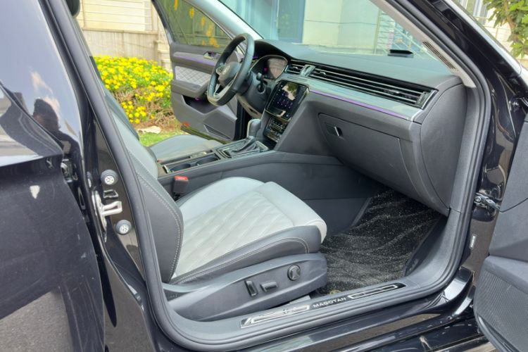 Used Volkswagen Magotan 2023 2 Million Units Limited Edition 330TSI DSG Leading Version
