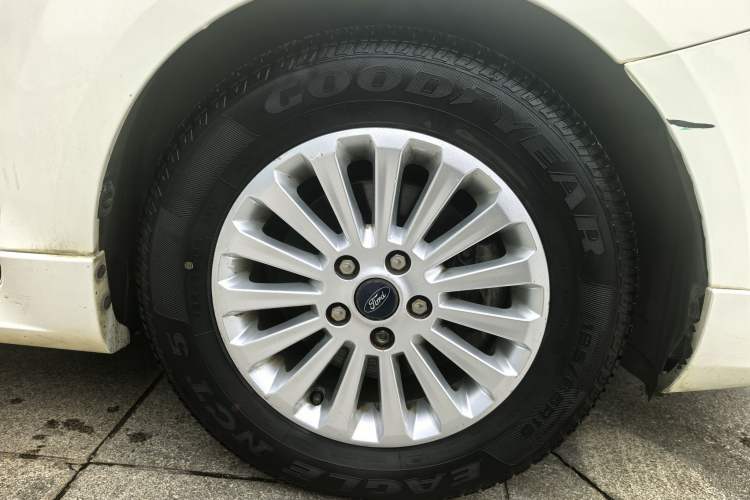 Used Ford Focus 2013 Hatchback Classic 1.8L Automatic Fashion Edition