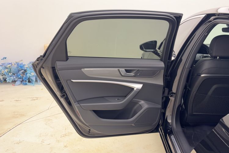 Used Audi A6L 2022 40 TFSI Luxury Dynamic Model
