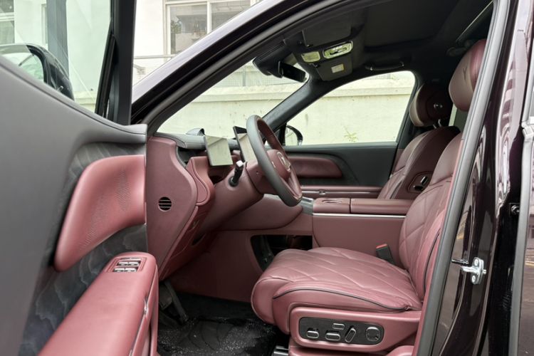 Used VOYAH Titan 2026 Model Max+ Interior 3