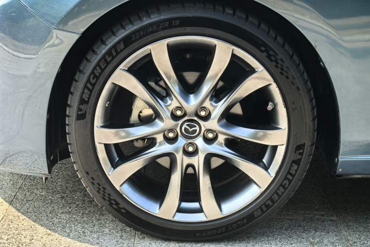 Used Mazda Atenza 2018 2.5L Blue Sky Sport Edition China VI compliant