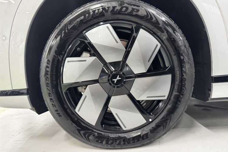 Used XPeng X9 2024 610 Long-Range Pro
