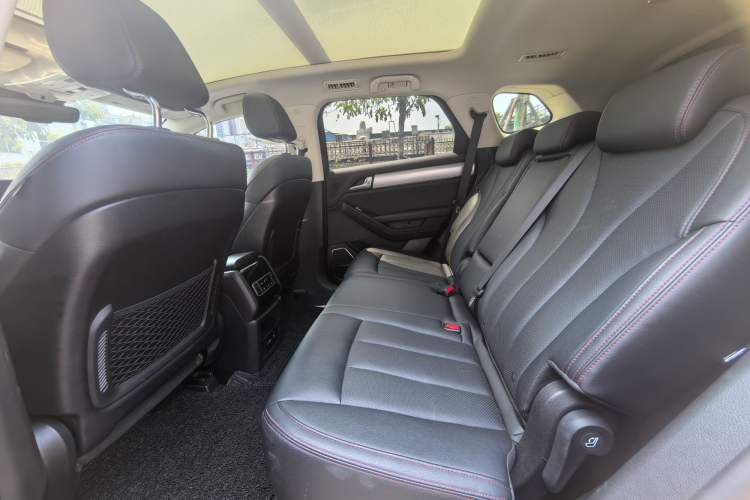 Used BYD Tang New Energy 2018 DM 2.0T All-Wheel Drive Smart Connectivity Luxury Model 7 Seats China V Emission Standard Interior 2