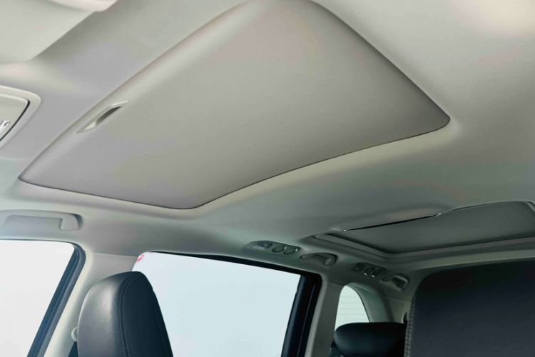 Used Honda Elysion 2016 2.4L Supreme Edition Headliner