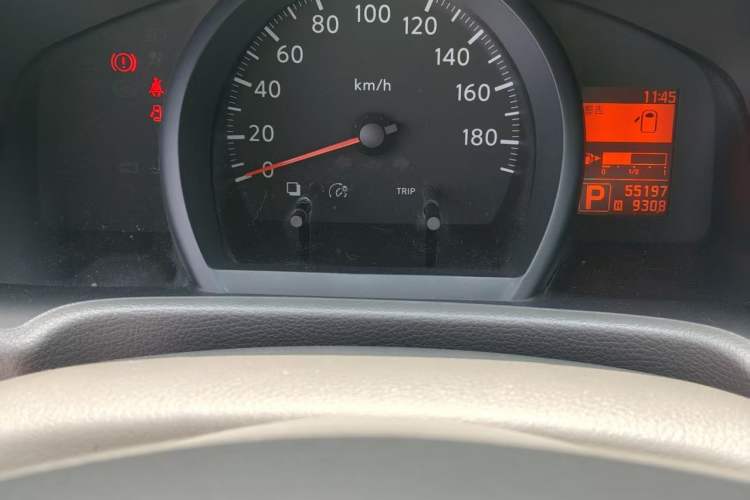 Used Nissan NV200 2016 Revised Version 1.6L CVT Deluxe Edition