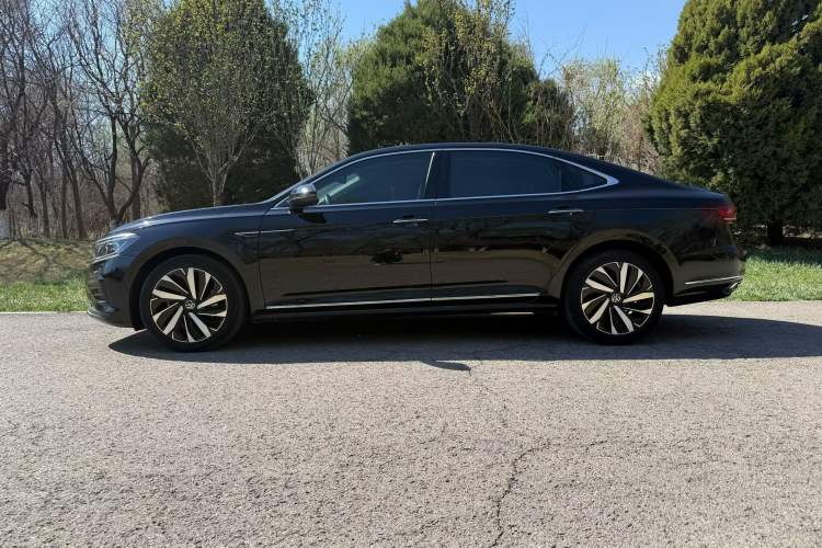 Used Volkswagen Passat 2022 330TSI Luxury Edition
