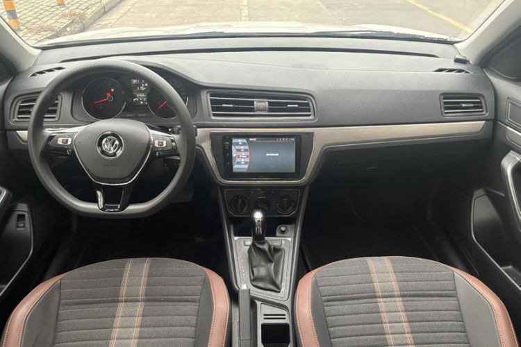 Used Volkswagen Lavida 2019 Lavida Start 1.5L Automatic Comfort Edition China VI Standard Interior 1