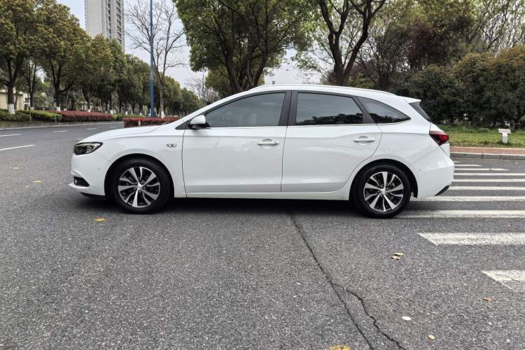 Used Buick Excelle GX 2018 18T Automatic Elite Model
