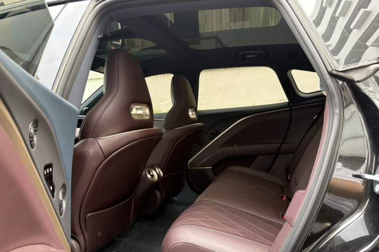 Used Avatr 11 2025 Ultra Extended-Range Edition Interior 6