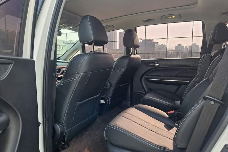 Used GAC Trumpchi M6 2021 270T DCT Luxury Edition (7-seater)