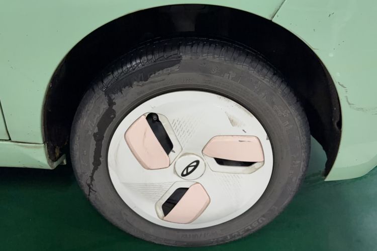 Used Chery QQ Ice Cream 2022 170km Sundae Phosphate Lithium-Ion Exterior 3