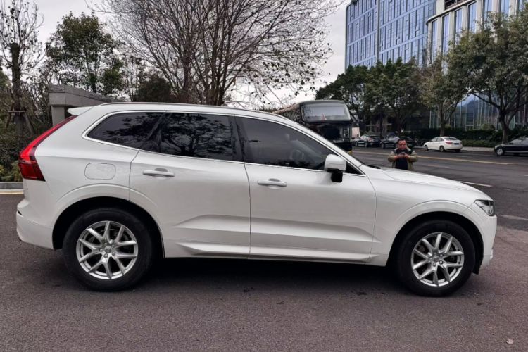 Used Volvo XC60 2019 T5 4x4 Smart Edition China VI Standard