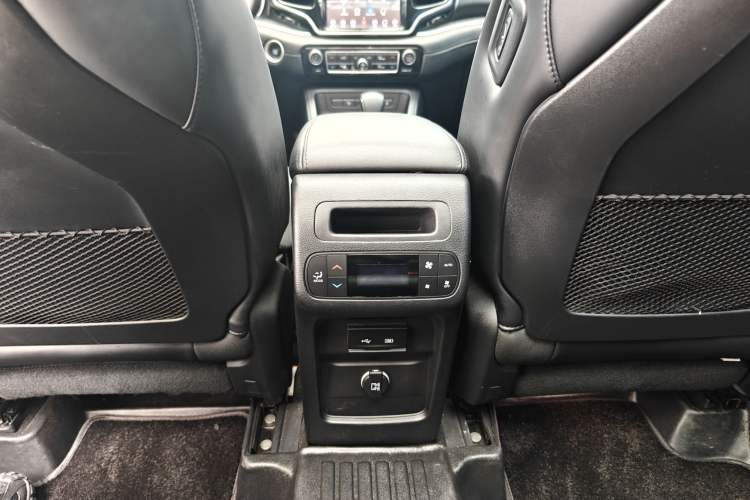 Used Jeep Grand Commander 2018 2.0T Two-Wheel Drive Enjoy Edition China V