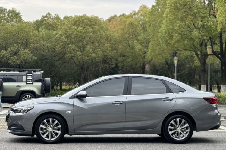 Used Chevrolet Monza 2022 320 Automatic Enjoyment Sunroof Version Exterior 4