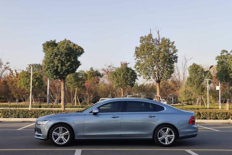 Used Volvo S90 2018 T4 Zhiyuan Edition